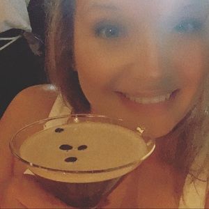 Meet your Posher, Jeannie